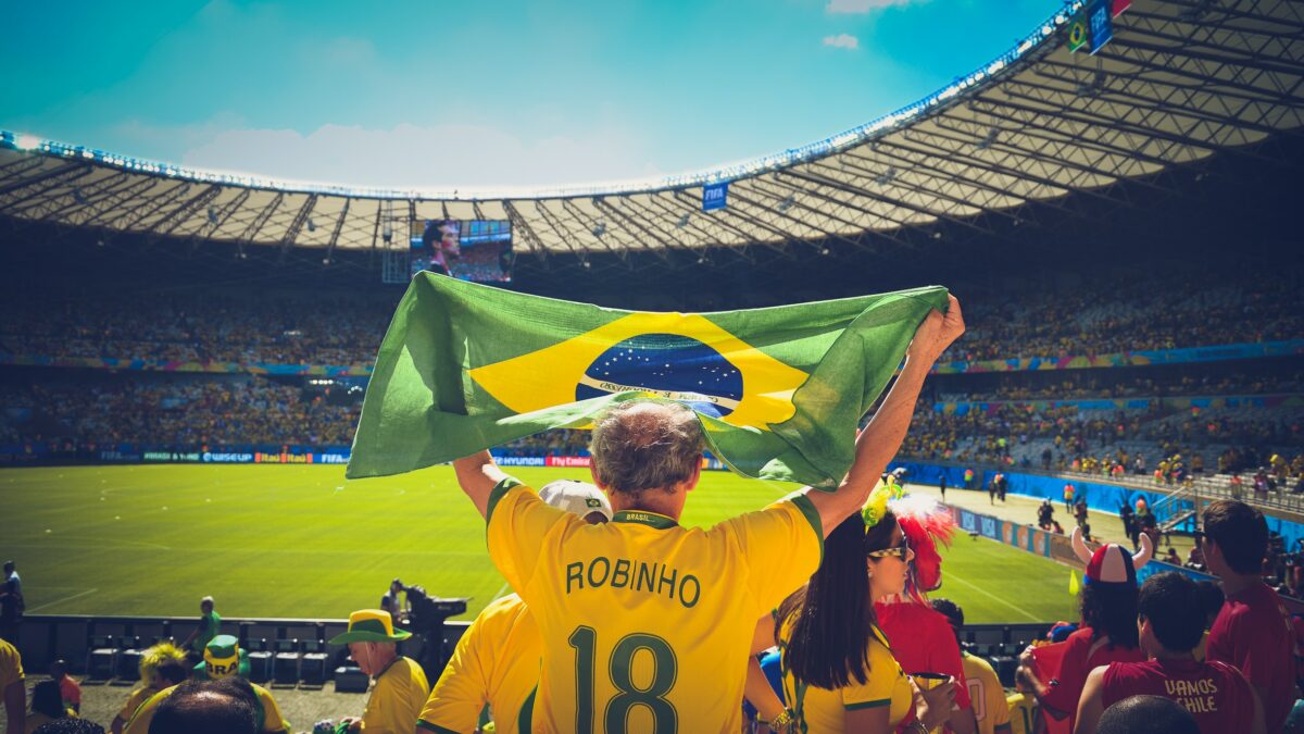 POUR OU CONTRE LA COUPE DU MONDE DE FOOT TOUS LES DEUX ANS ?