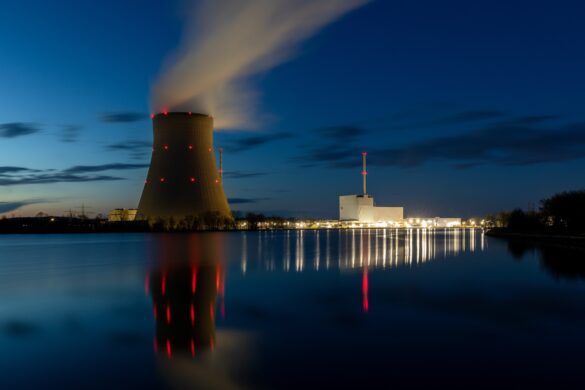 centrales-nucleaires-construction-france-pour-ou-contre